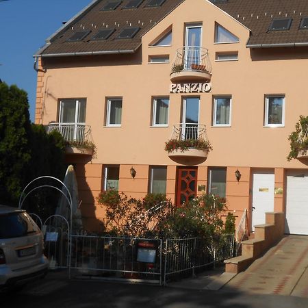 Bed and Breakfast Kalman Panzio Segedyn Zewnętrze zdjęcie