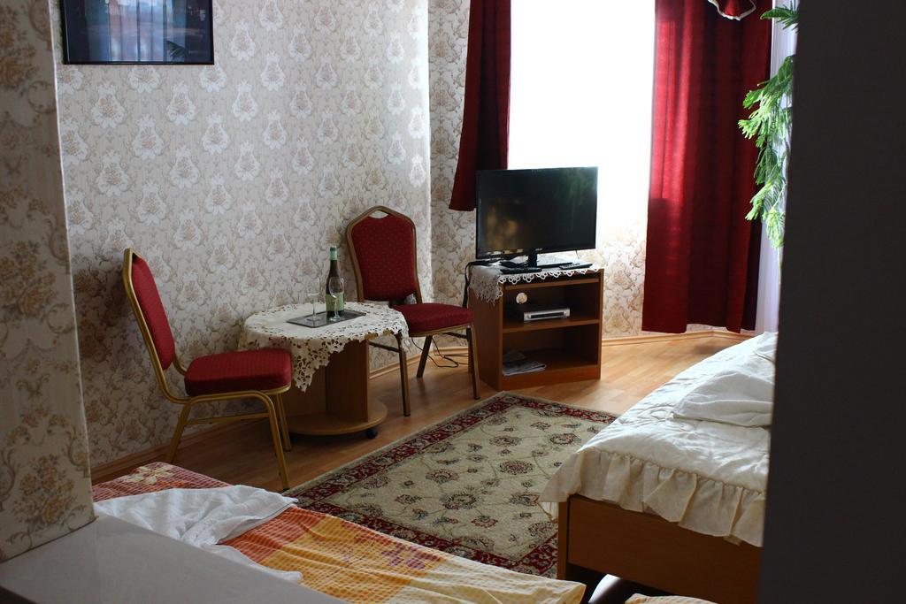 Bed and Breakfast Kalman Panzio Segedyn Zewnętrze zdjęcie