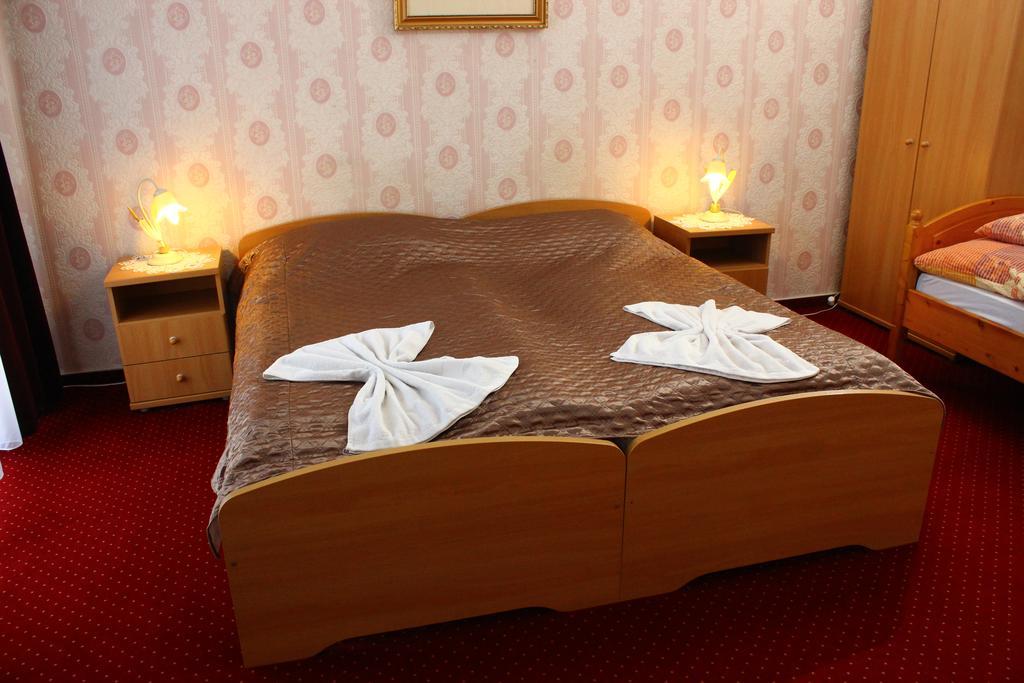Bed and Breakfast Kalman Panzio Segedyn Zewnętrze zdjęcie
