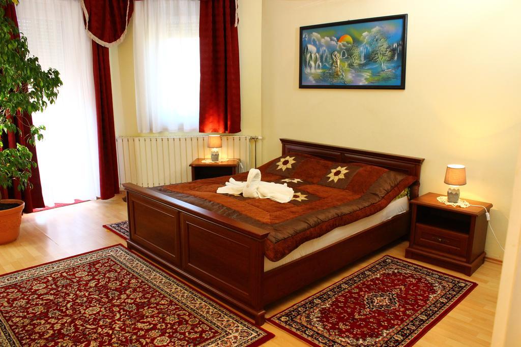Bed and Breakfast Kalman Panzio Segedyn Zewnętrze zdjęcie