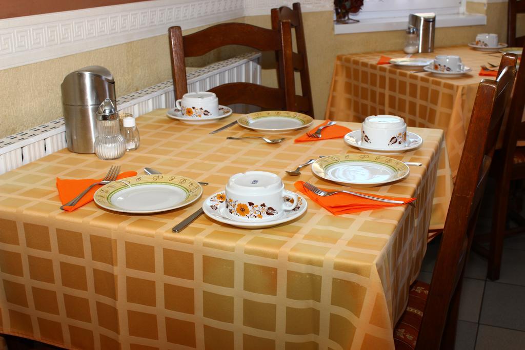 Bed and Breakfast Kalman Panzio Segedyn Zewnętrze zdjęcie