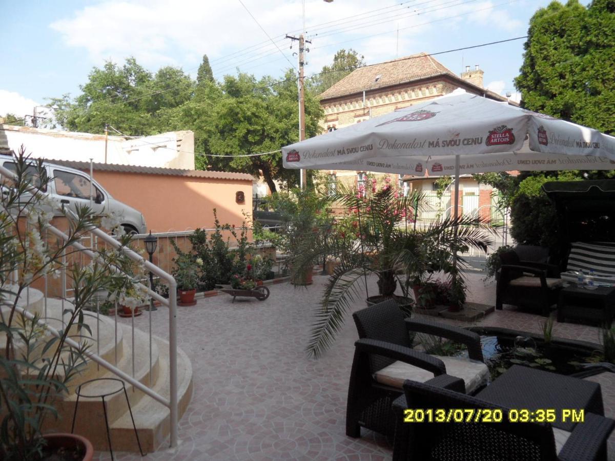 Bed and Breakfast Kalman Panzio Segedyn Zewnętrze zdjęcie