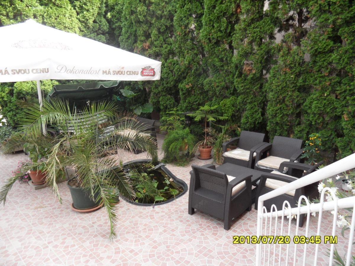 Bed and Breakfast Kalman Panzio Segedyn Zewnętrze zdjęcie